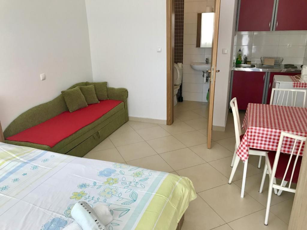 Apartment Ally Crikvenica Buitenkant foto